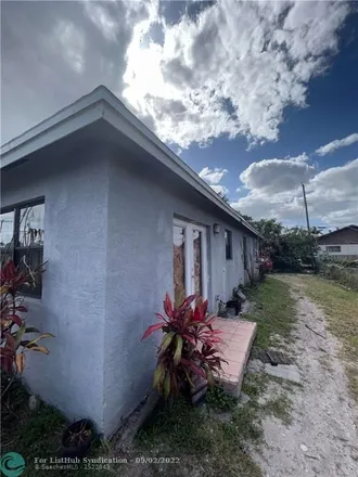 Image 8 - Belle Glade Fire Department Station 73, 525 Southwest 2nd Street, Belle Glade, FL 33430, USA - House for sale