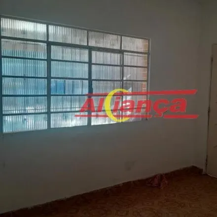 Rent this 2 bed house on Rua Dona Ema in Picanço, Guarulhos - SP
