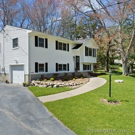 Image 4 - 12 Mayfield Terrace, East Lyme, CT 06333, USA - House for sale