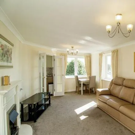 Buy this 2 bed apartment on The Memorial in London Road, Hadleigh