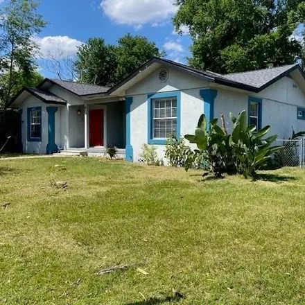 Rent this 3 bed house on 1038 Thornton Avenue in Orlando, FL 32803