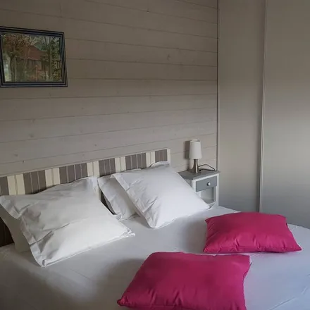 Rent this 5 bed house on 85520 Saint-Vincent-sur-Jard