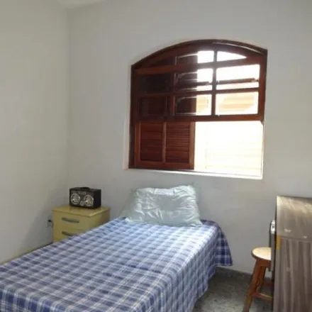 Rent this 4 bed house on Unidade de Saúde da Família Centro in Rua República da Argentina, Santo Antônio