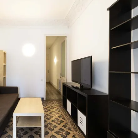 Image 3 - Carrer de Rocafort, 181, 08001 Barcelona, Spain - Apartment for rent