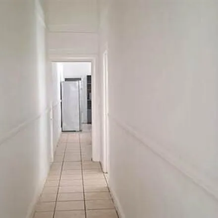 Image 5 - Woodstock Drop-Off, Beach Road, Woodstock, Cape Town, 7925, South Africa - Apartment for rent