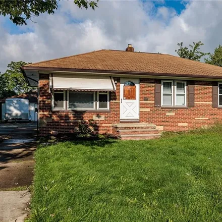 Buy this 3 bed house on 4640 West 190th Street in Cleveland, OH 44135