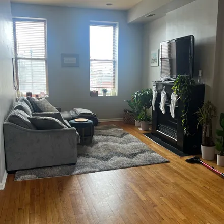 Image 3 - 1310 North Clybourn Avenue, Chicago, IL 60610, USA - Room for rent