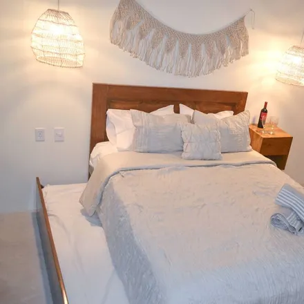 Rent this 2 bed house on Santiago de Querétaro in Querétaro, Mexico
