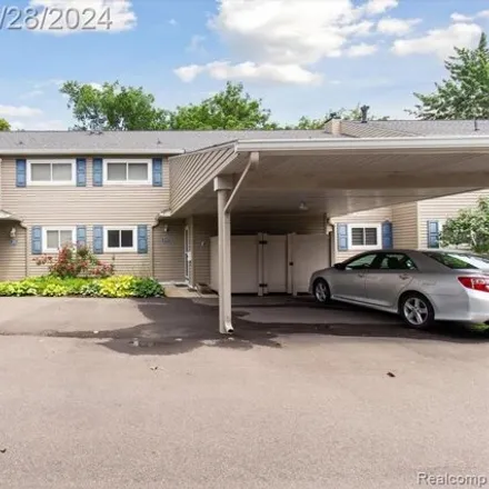 Image 3 - 779 Kirts Blvd, Troy, Michigan, 48084 - Condo for sale
