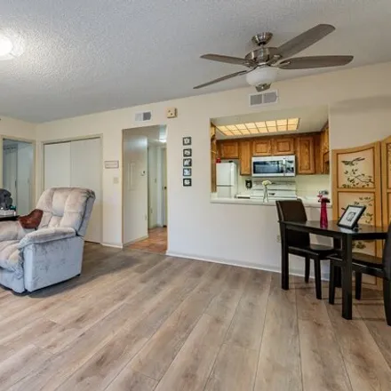 Image 6 - 10474 West Thunderbird Boulevard, Sun City CDP, AZ 85351, USA - Condo for sale