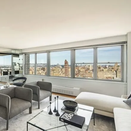 Image 3 - Mayfair Towers, 15 West 72nd Street, New York, NY 10023, USA - Apartment for sale