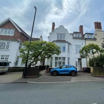 Rent this 2 bed apartment on 32 Henleaze Road in Bristol, BS9 4NB