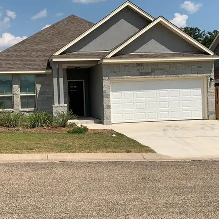 Rent this 3 bed house on 346 Winston Drive in Fredericksburg, TX 78624