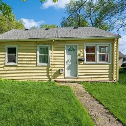 Buy this 3 bed house on 2288 Capitol Avenue in Des Moines, IA 50317