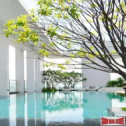 Rent this 2 bed apartment on 60 in Phetchaburi Road, Ratchathewi District