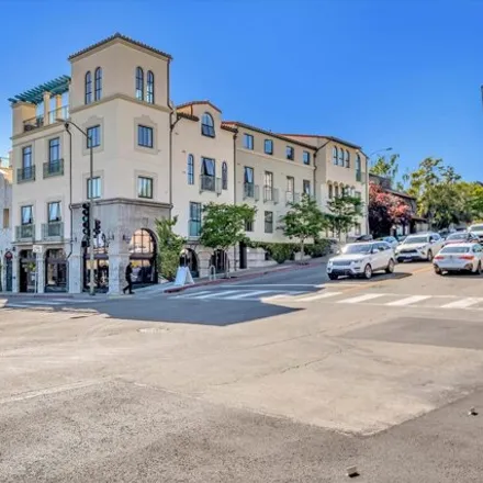 Buy this 1 bed condo on 4395 Piedmont Ave Unit O206 in Oakland, California