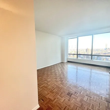 Rent this 1 bed apartment on 417 East 61st Street in New York, NY 10065