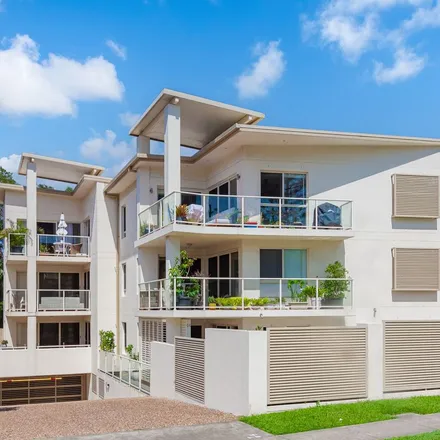 Rent this 3 bed apartment on Gold Coast Oceanway in Kirra QLD 4225, Australia