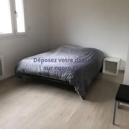 Rent this 3 bed apartment on 8 Rue Hippolyte Müller in 38100 Grenoble, France