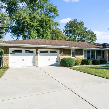 Buy this 4 bed house on 1170 East 1st Street in Coal City, Grundy County