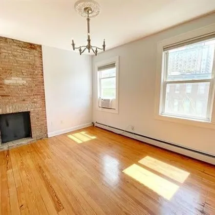 Rent this 3 bed apartment on 214 York Street in Jersey City, NJ 07302
