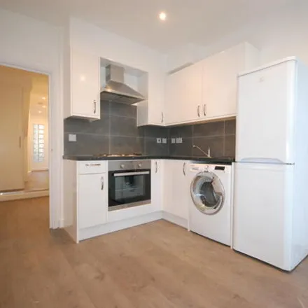 Image 4 - 4 Manor Road, London, N22 8YJ, United Kingdom - Apartment for rent