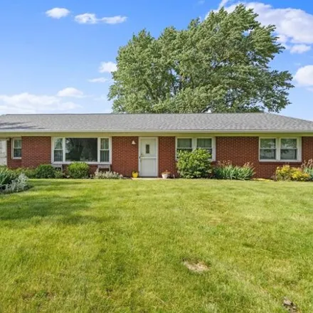Buy this 3 bed house on 7188 County Road East 00 North South in Howard County, IN 46936