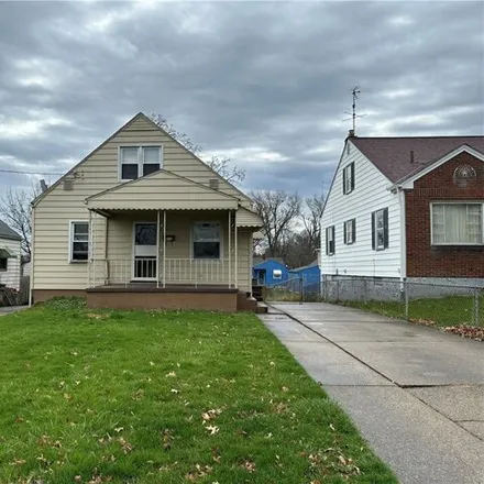 Buy this 3 bed house on 843 Pasadena Avenue in Youngstown, OH 44502