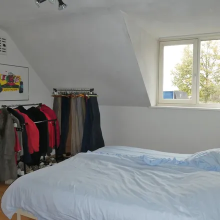 Rent this 4 bed apartment on Molendijk-Zuid 34A in 5482 WZ Schijndel, Netherlands