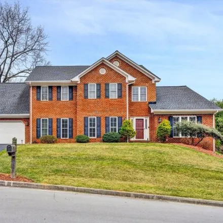 Buy this 5 bed house on Roselawn Road in Cave Spring, VA 24018