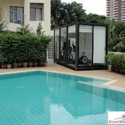 Rent this 3 bed apartment on Goethe Institute in Soi Goethe, Suan Phlu