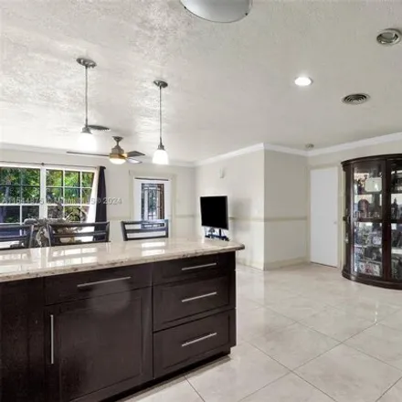 Image 4 - 2091 Northwest 32nd Court, Royal Palm Isles, Broward County, FL 33309, USA - House for sale