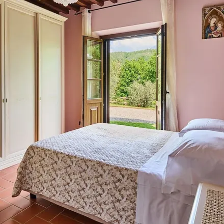 Rent this 2 bed townhouse on Viareggio in Provincia di Lucca, Italy