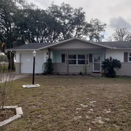 Rent this 2 bed house on 68 Regina Boulevard in Beverly Hills, Citrus County
