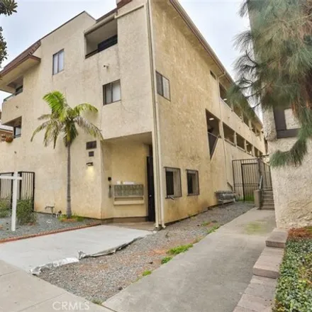Rent this 2 bed apartment on 524 North Maryland Avenue in Glendale, CA 91203