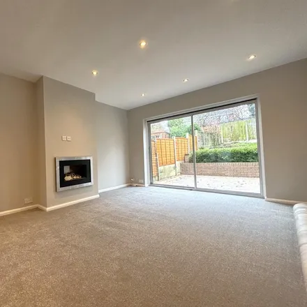 Image 3 - Marshall Close, Aldridge, WS9 0HQ, United Kingdom - Duplex for rent