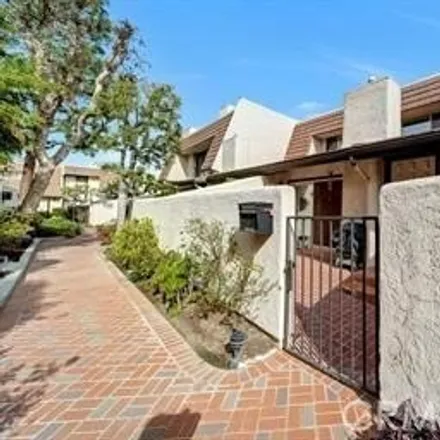 Buy this 2 bed house on 6298 Nita Avenue in Los Angeles, CA 91367