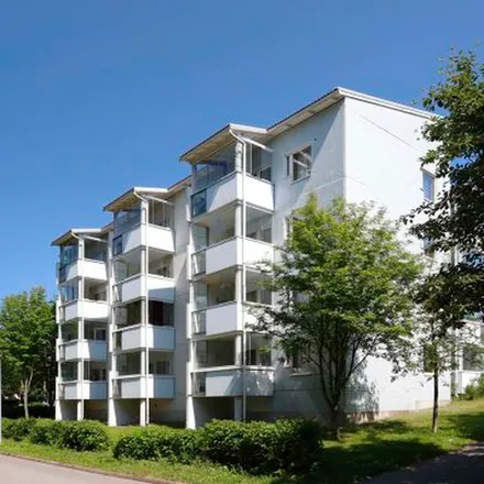 Rent this 4 bed apartment on Hepokuja 7 in 01230 Vantaa, Finland