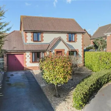 Buy this 4 bed house on Rubeis Close in Broad Blunsdon, SN25 4GR