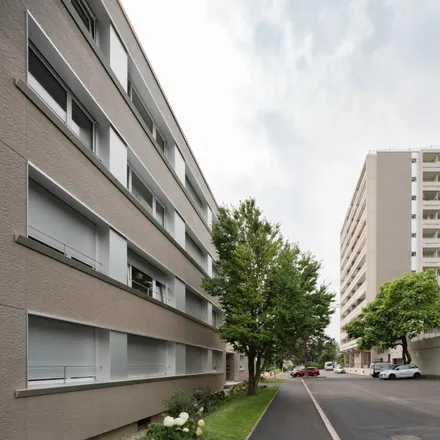 Rent this studio apartment on Avenue du Grey 38 in 1004 Lausanne, Switzerland