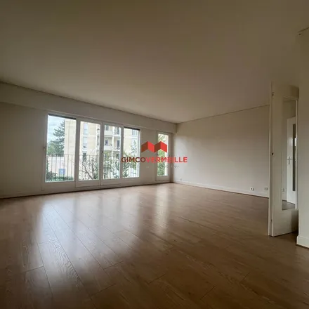 Rent this 5 bed apartment on 120 Boulevard de la République in 78400 Chatou, France