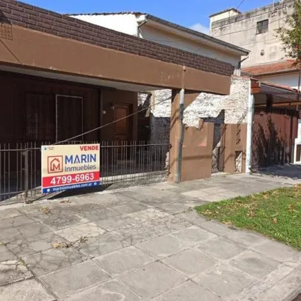 Buy this 2 bed house on Monseñor Larumbe 1269 in Martínez Oeste, Martínez