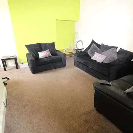 Rent this 2 bed apartment on I Smile Cafe in 113 Plungington Road, Preston