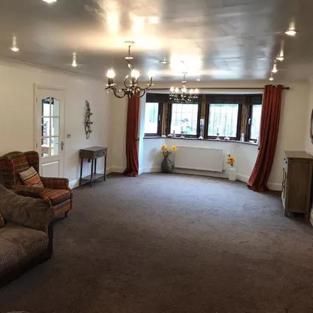 Image 3 - Tinacre Hill, Tettenhall Wood, WV6 8DB, United Kingdom - House for rent