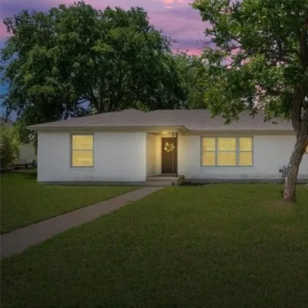 Buy this 3 bed house on 451 South Tyler Avenue in McGregor, TX 76657