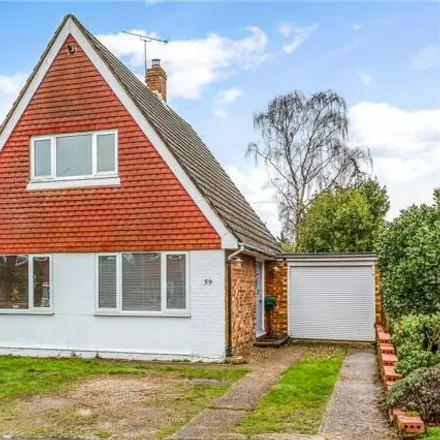 Buy this 3 bed house on 41 Willow Way in Hale, GU9 0NU