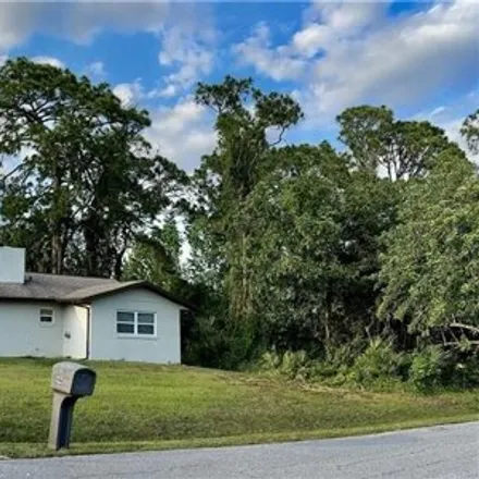 Rent this 2 bed house on 944 Galaxy Avenue in Sebring, FL 33875