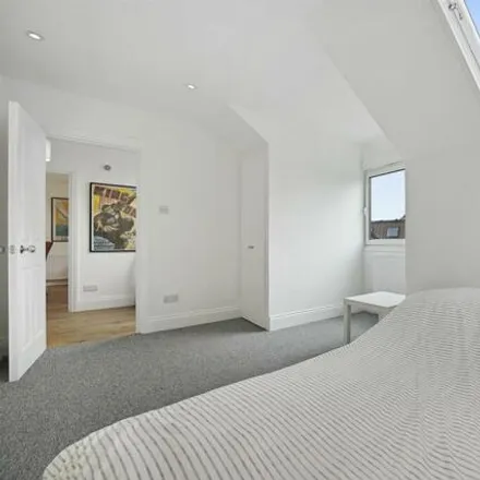 Image 9 - Stonebridge Park, London, London, Nw10 - Apartment for sale