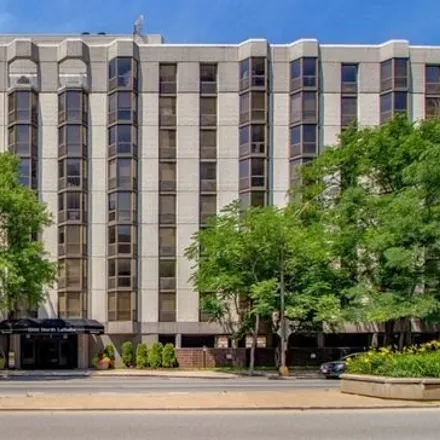Rent this studio apartment on The Park LaSalle in 1000-1030 West Wendell Street, Chicago