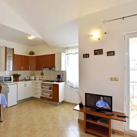 Image 3 - 52465, Croatia - Apartment for rent